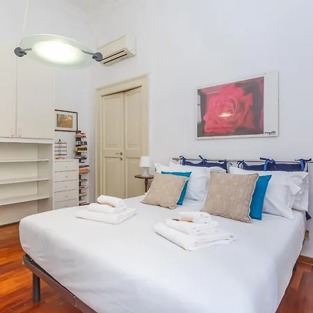 Spanish Steps Purple Retreat Διαμέρισμα *